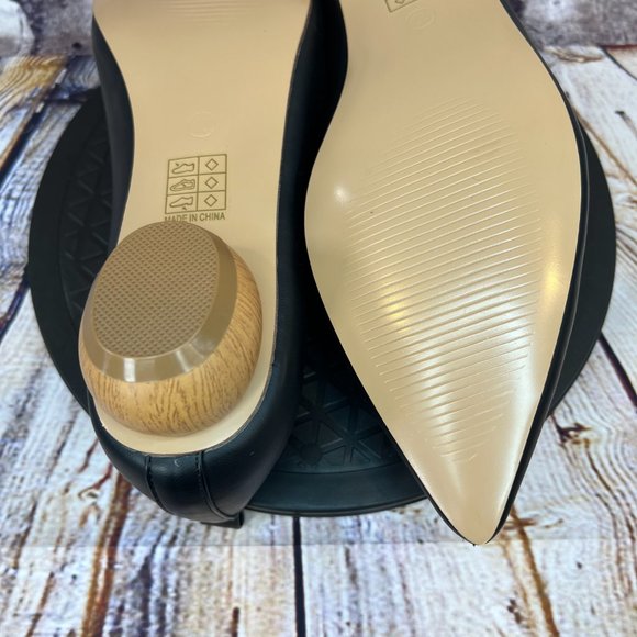 Journee Collection Women's Solid Black Slip On Pointed Toe Ball Heels Size 10 - Picture 7 of 9